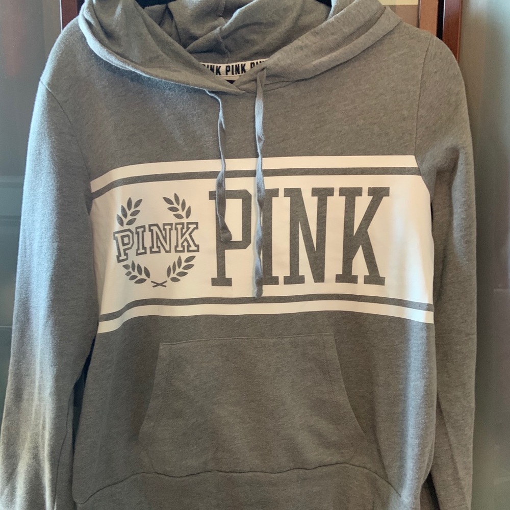 VS Pink Sweater 🤍